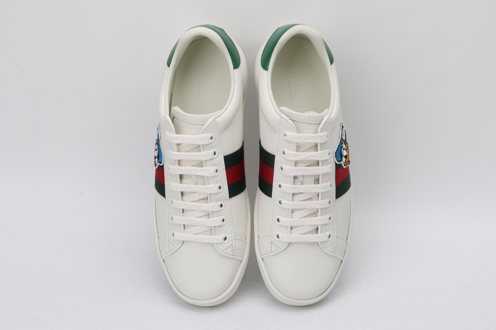Women s Disney x G*UCCI Donald Duck Ace sneaker